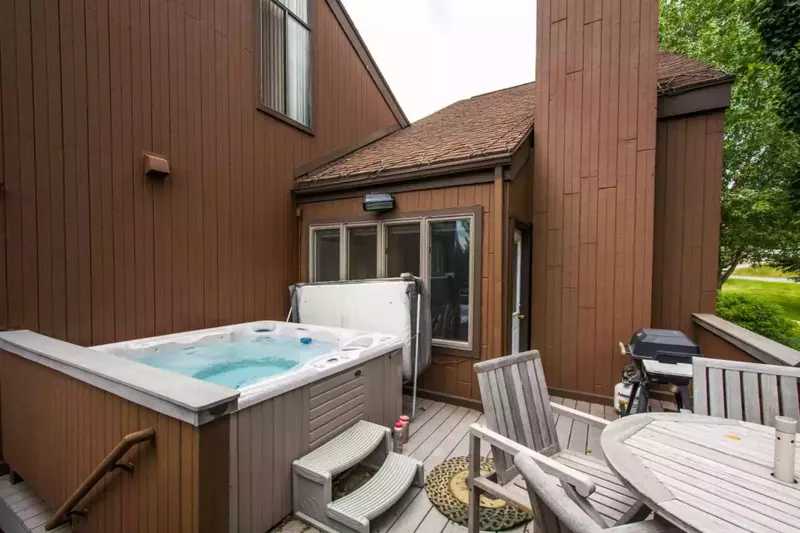 Relax in the private hot tub while enjoying the gorgeous views! From your deck you can look out onto the Park City Golf Course or the Wasatch Mountain