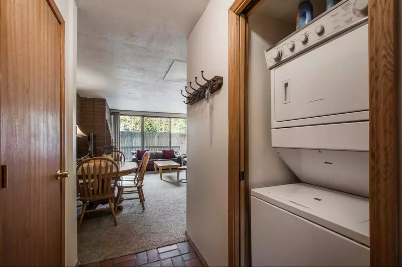 The condo also includes a private washing machine and clothes dryer.