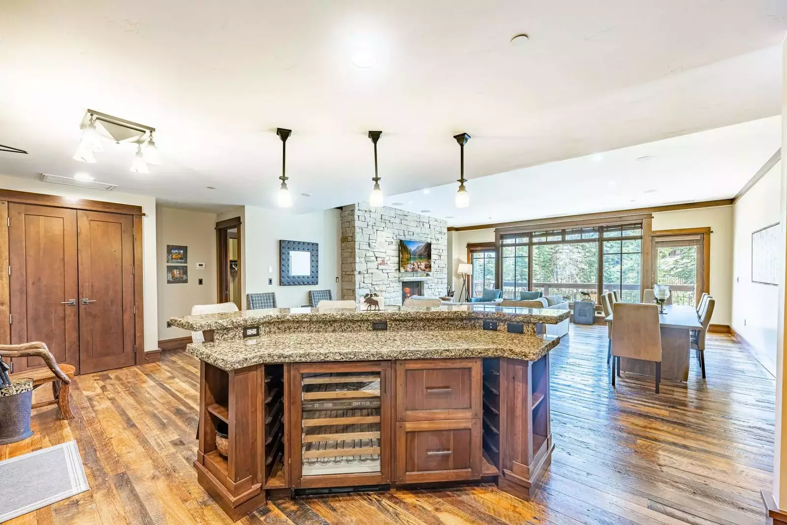 Deer Valley Arrowleaf 216