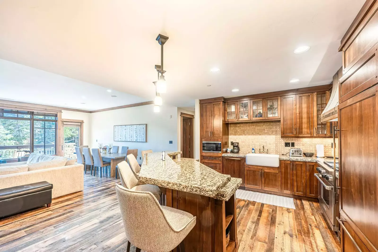 Deer Valley Arrowleaf 216