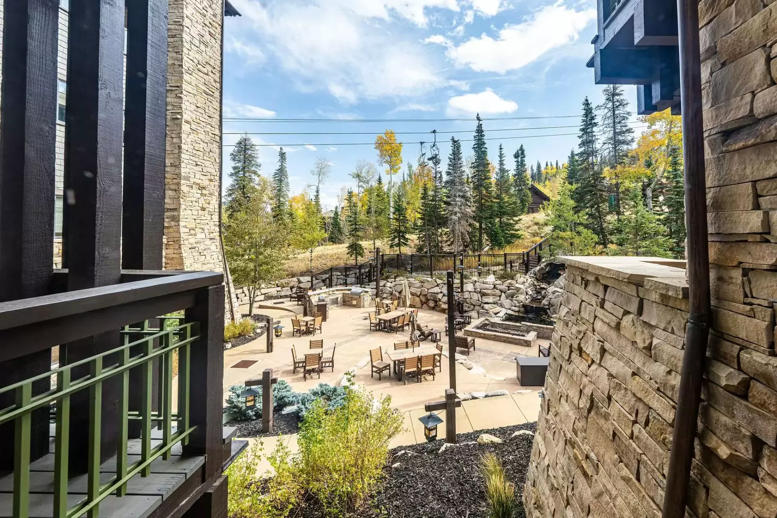 Deer Valley Arrowleaf 216