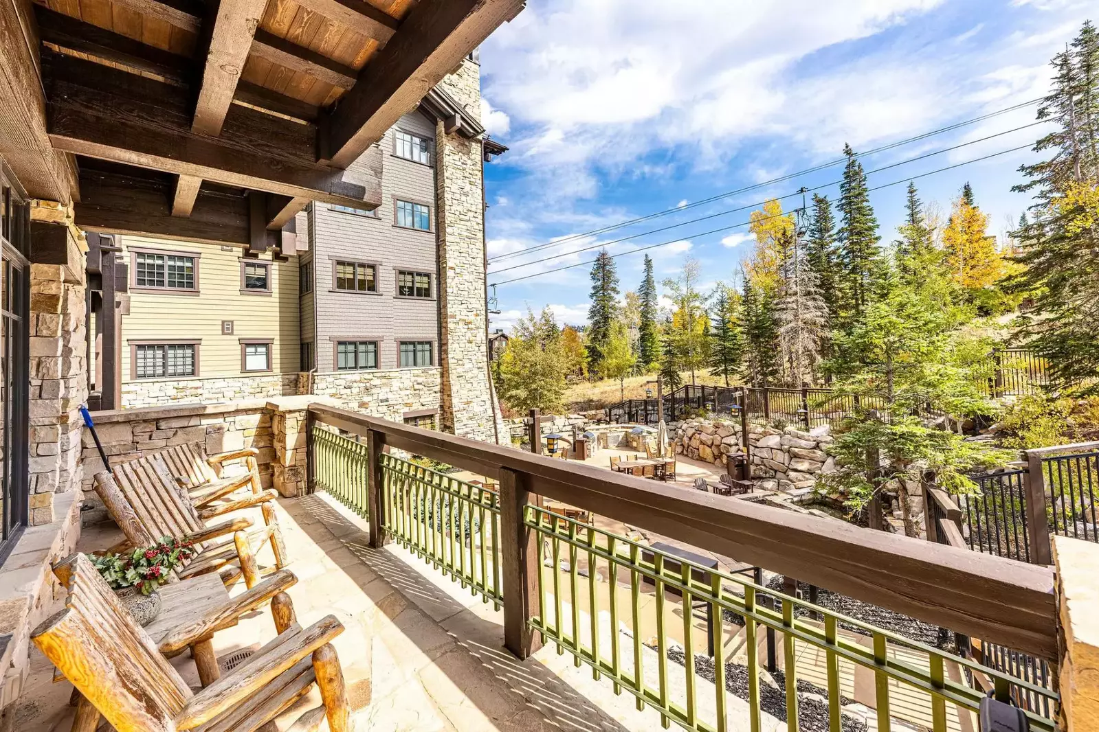 Deer Valley Arrowleaf 216