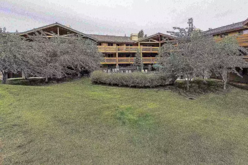 Beautiful outside setting right on the Park City Golf Course