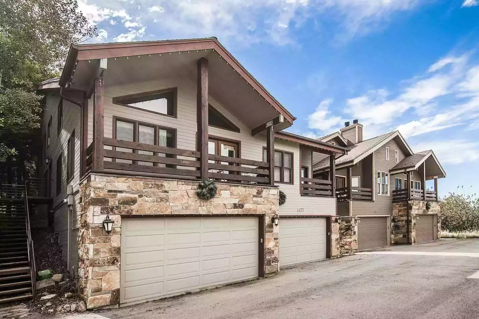 Whether you choose to visit Park City, Utah in the stunning winter season or summer months, this home is ideal and immaculate for all vacationers.