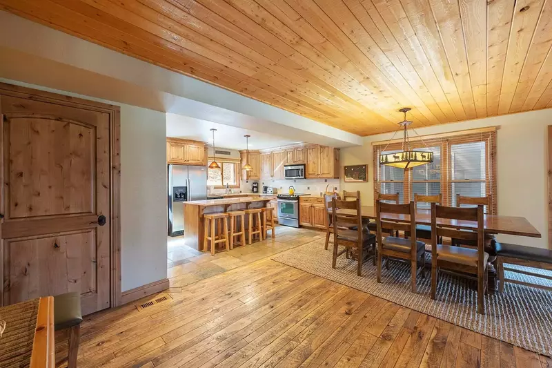 Open floor plan for entertaining.