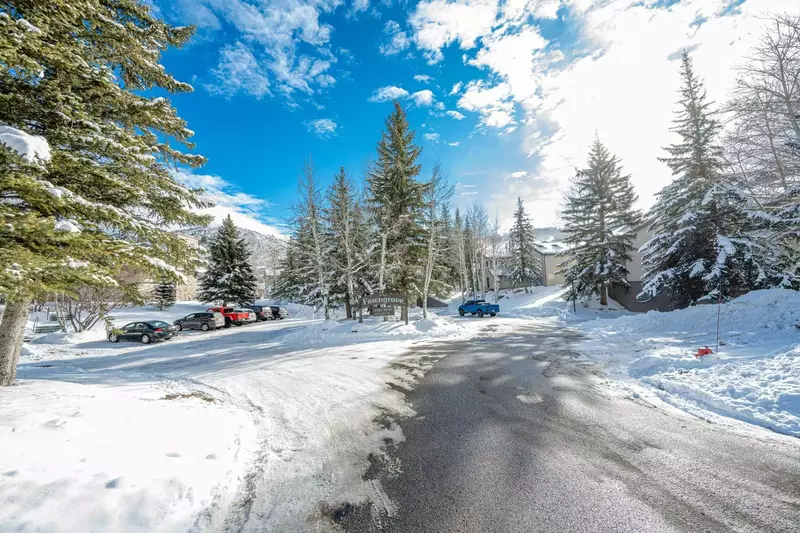 Fawngrove is easy to find and is just 5 minutes driving to Main Street Park City.