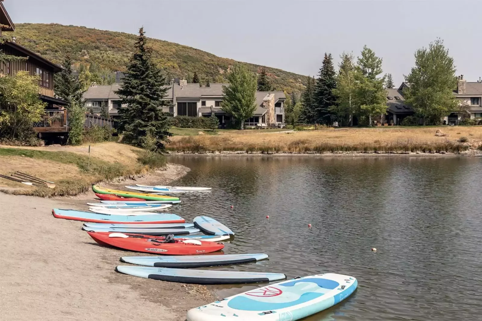 Welcome to Deer Valley Fawngrove, Free SUP & Kayak Rental Included in Your Stay!