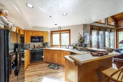 Prepare a wonderful meal to share together in this fully equipped kitchen.