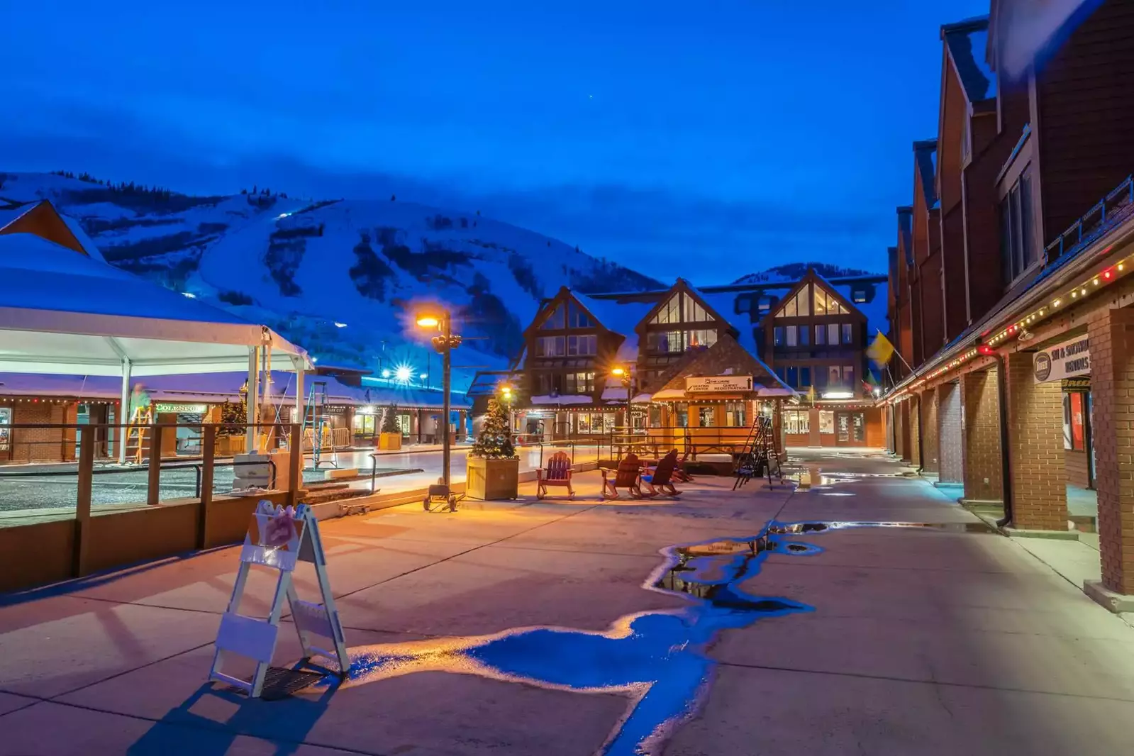 Park City Mountain Village Offers Dining, Shopping, Skating and More! This Convenient Location Has Something For Everyone! Great For Families!