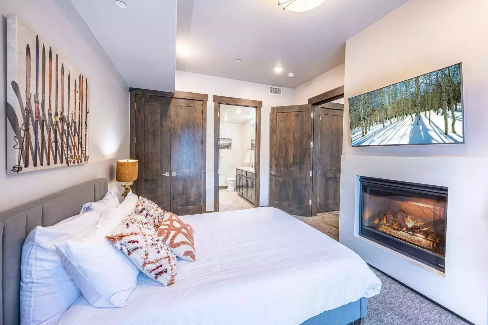 Blackstone Flats 212