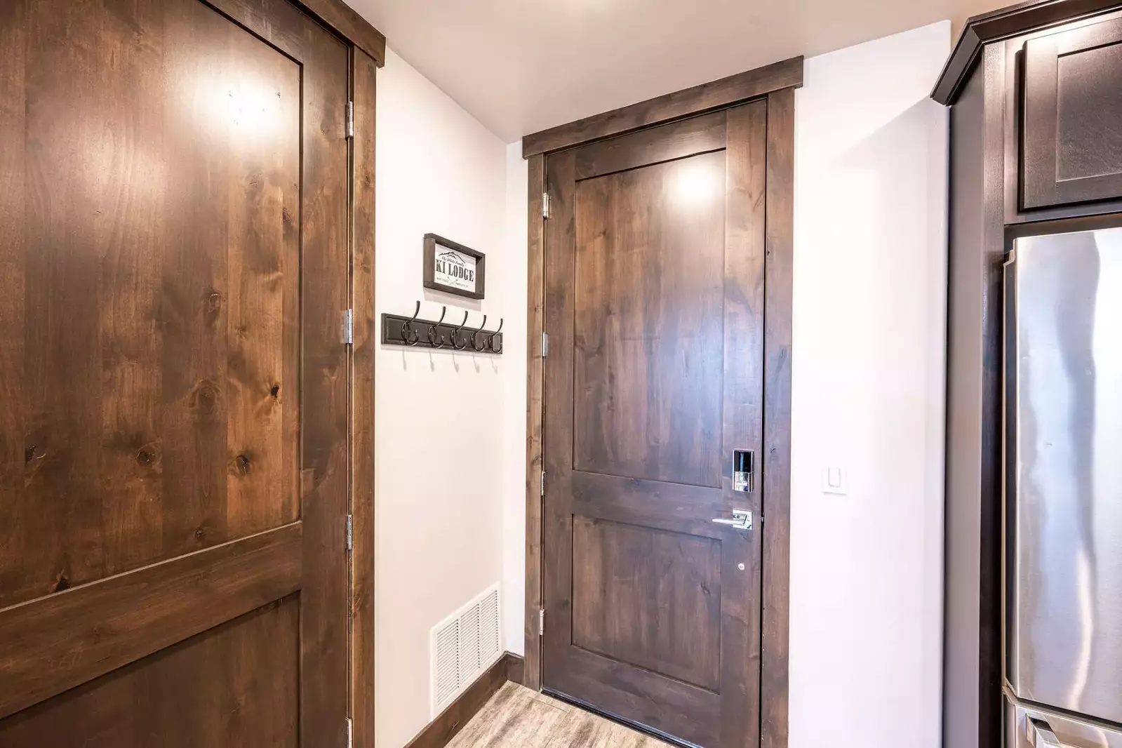 Blackstone Flats 212