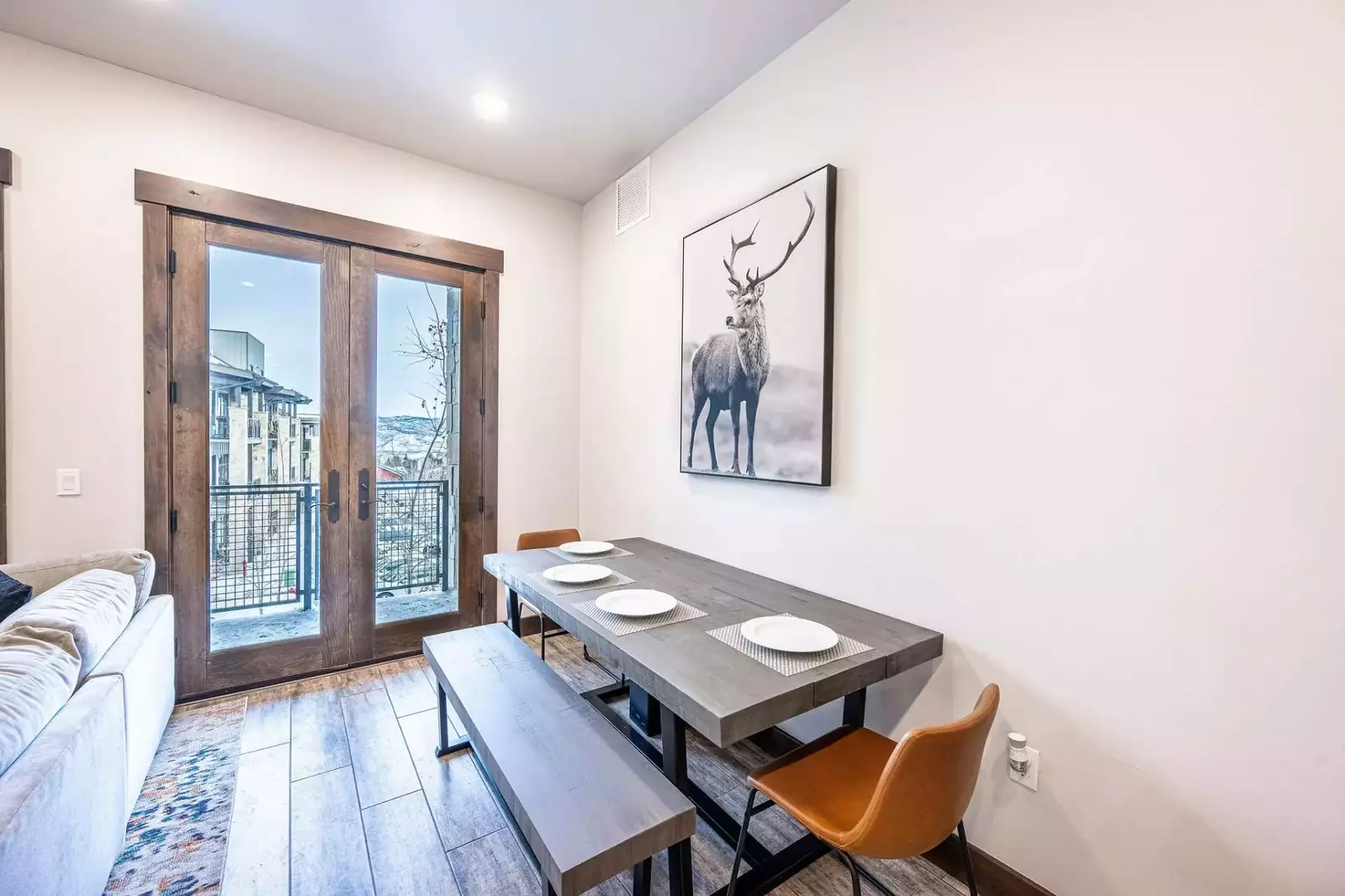 Blackstone Flats 212