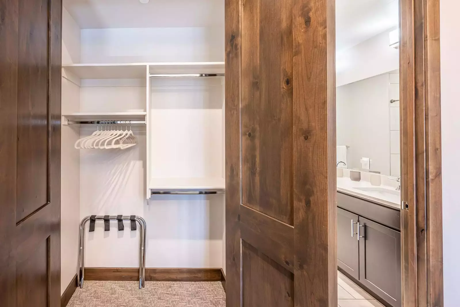 Blackstone Flats 212