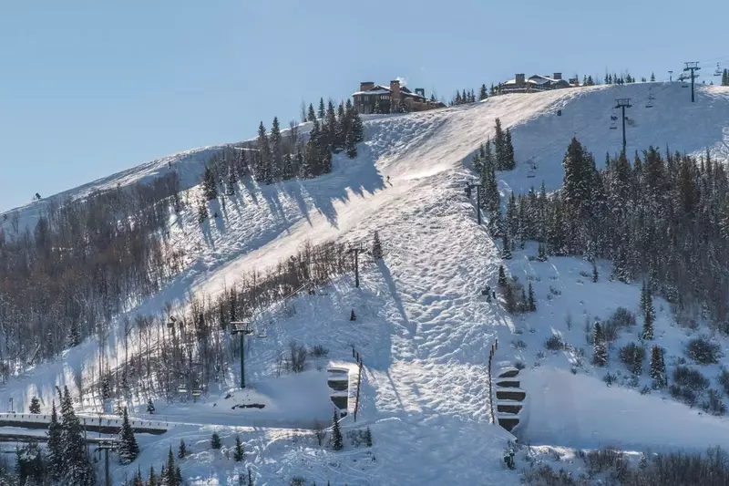 Blackstone Flats 212