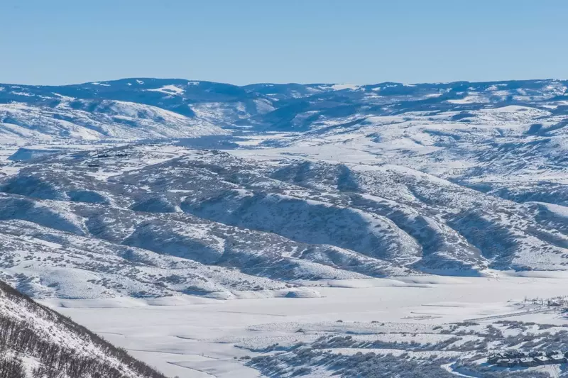 Blackstone Flats 212