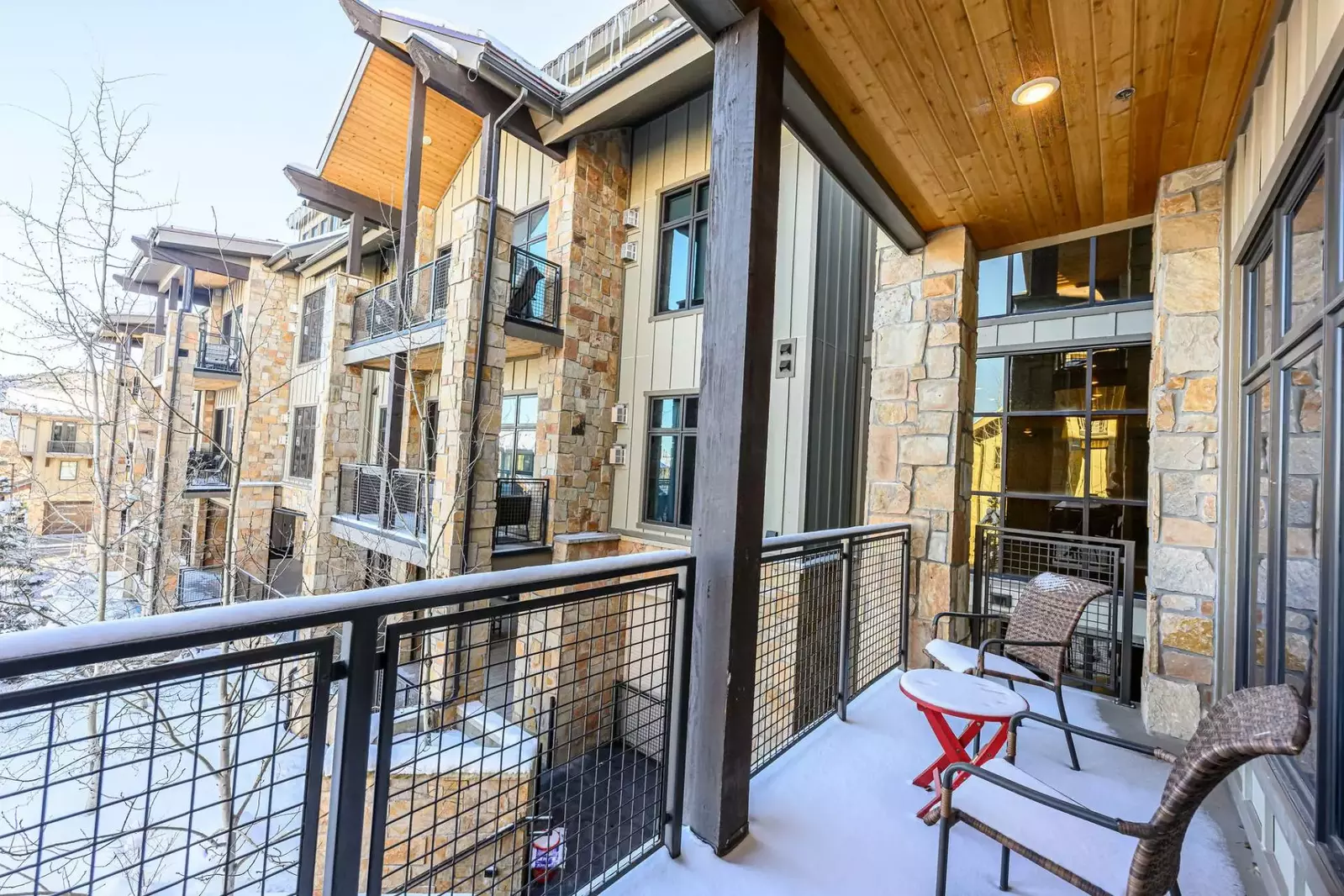 Blackstone Flats 201