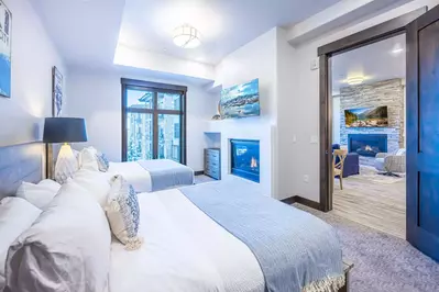 Canyons Village Ski Condo – Blackstone 201