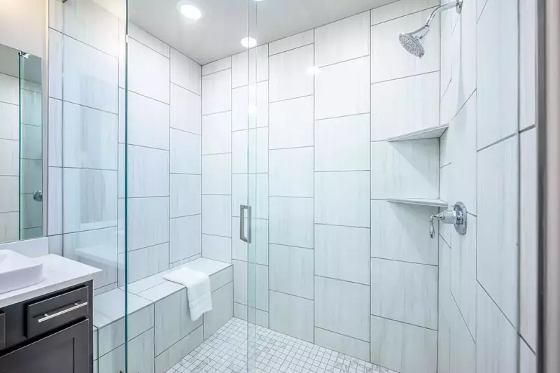 Blackstone Flats 201