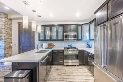 Canyons Village Ski Condo – Blackstone 201