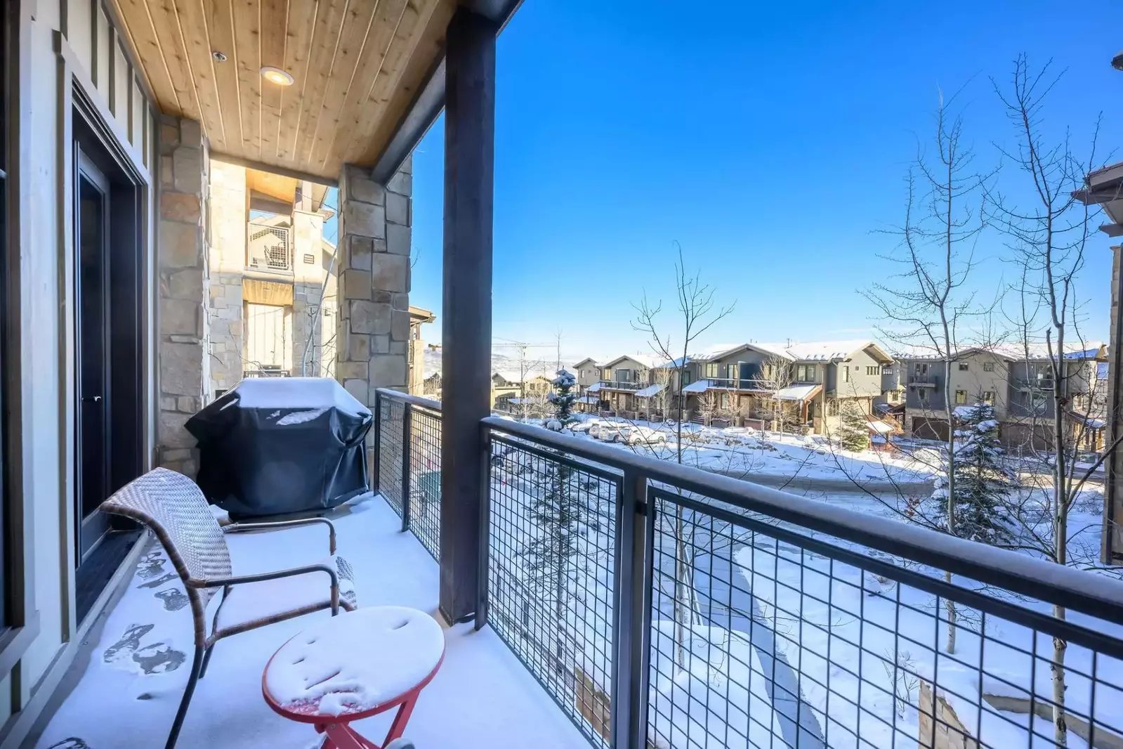 Blackstone Flats 201