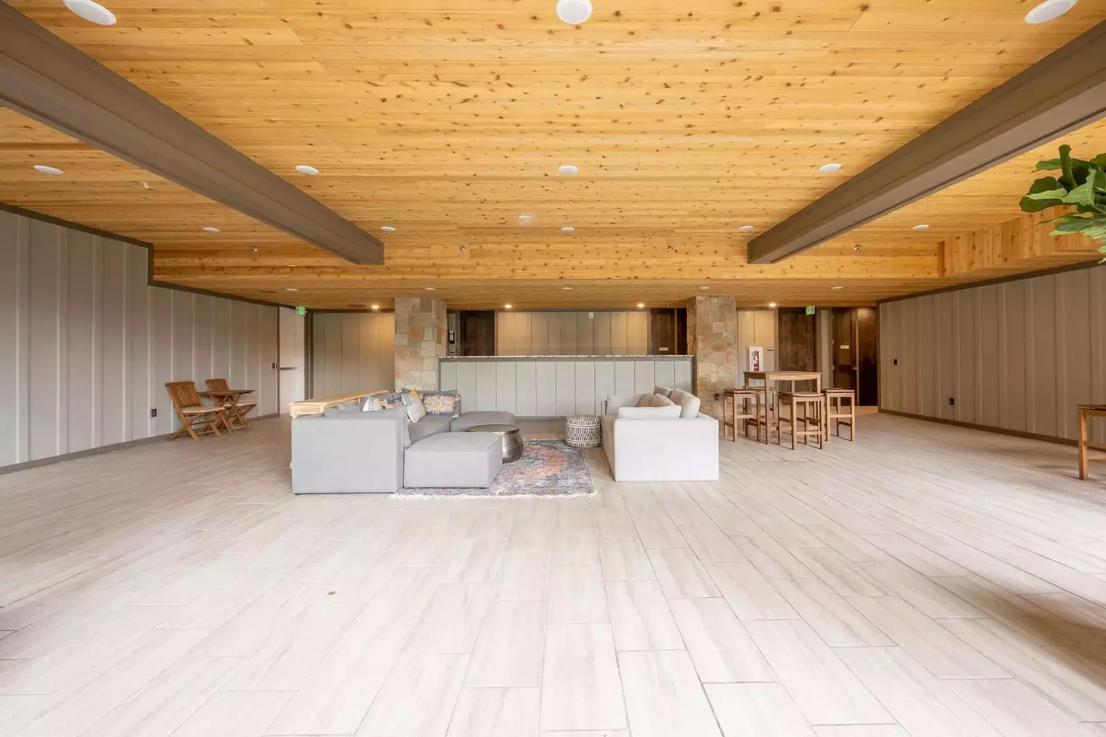 Blackstone Flats 201