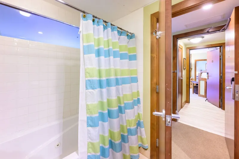 Spacious bathroom in a Park City vacation condo at Sundial Lodge