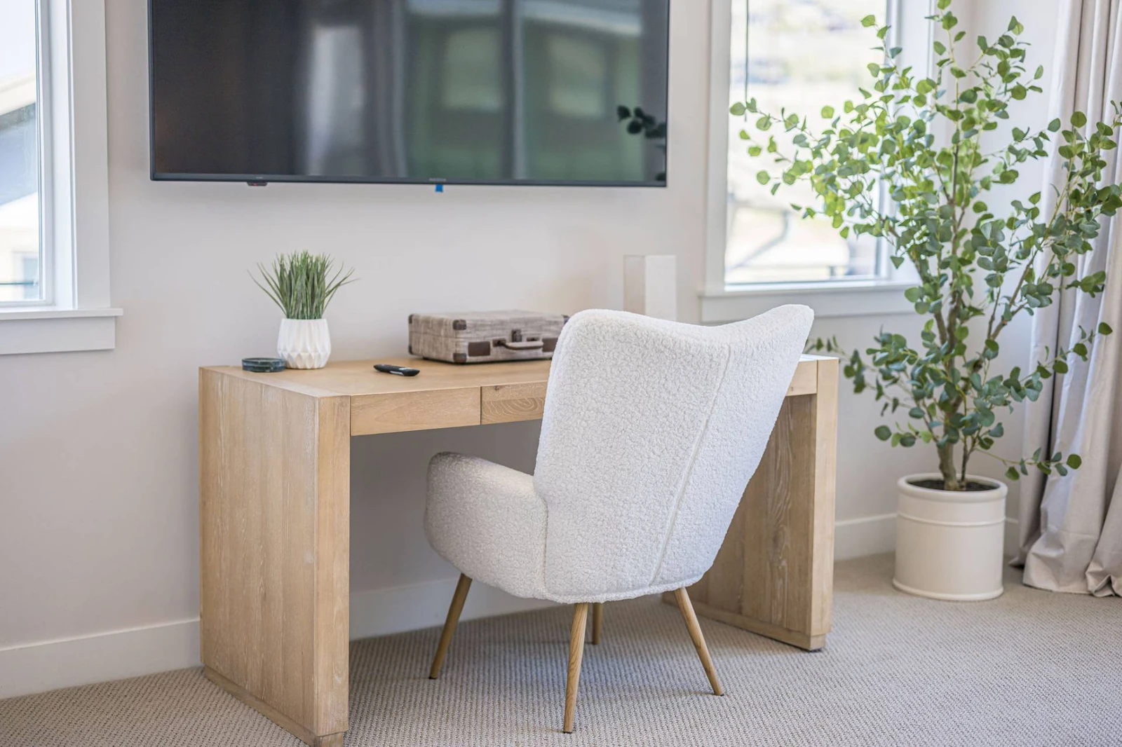 Work from home area in the primary suite.