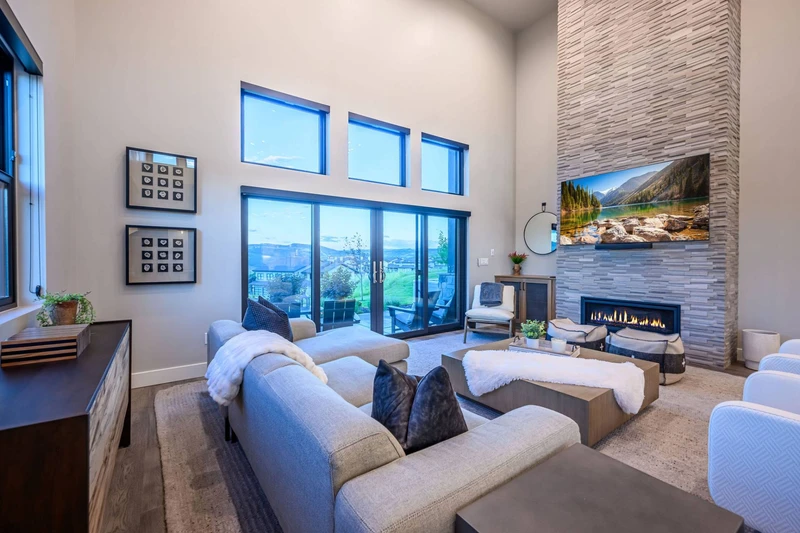Deer Valley East | The Overlook at Mayflower