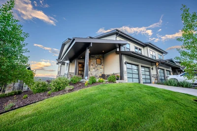 Deer Valley East | The Overlook at Mayflower