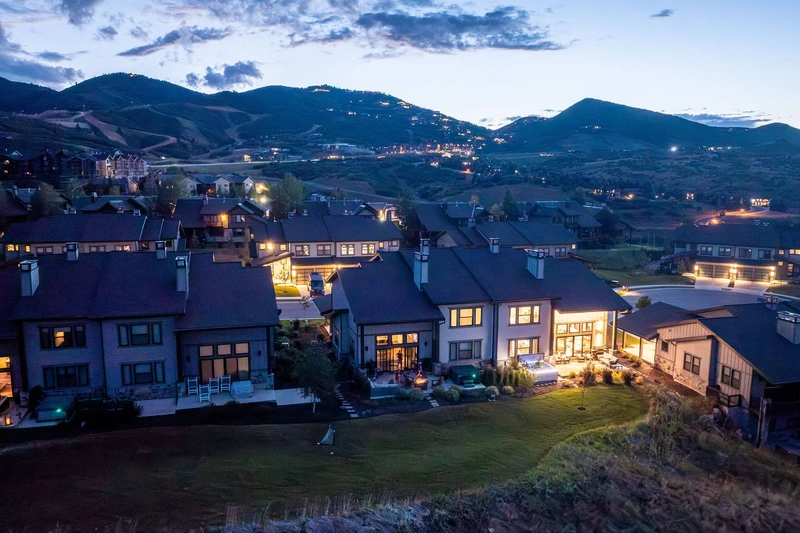 Deer Valley East | The Overlook at Mayflower