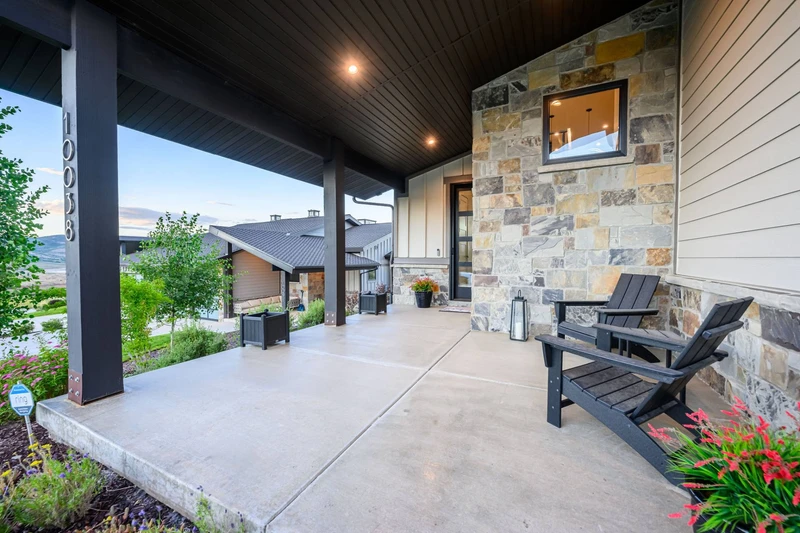 Deer Valley East | The Overlook at Mayflower