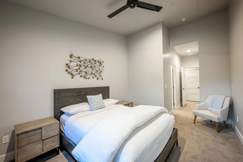 Upstairs Guest Suite with Queen Bed and Jack n Jill Bathroom with Shared Shower / tub