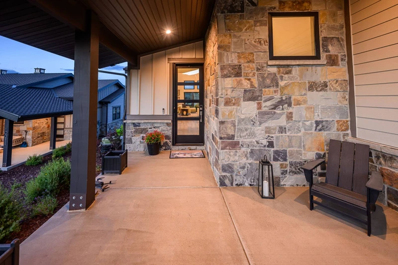 Deer Valley East | The Overlook at Mayflower