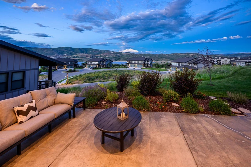 Deer Valley East | The Overlook at Mayflower