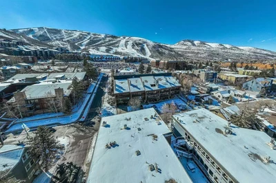 ski slope proximity park city