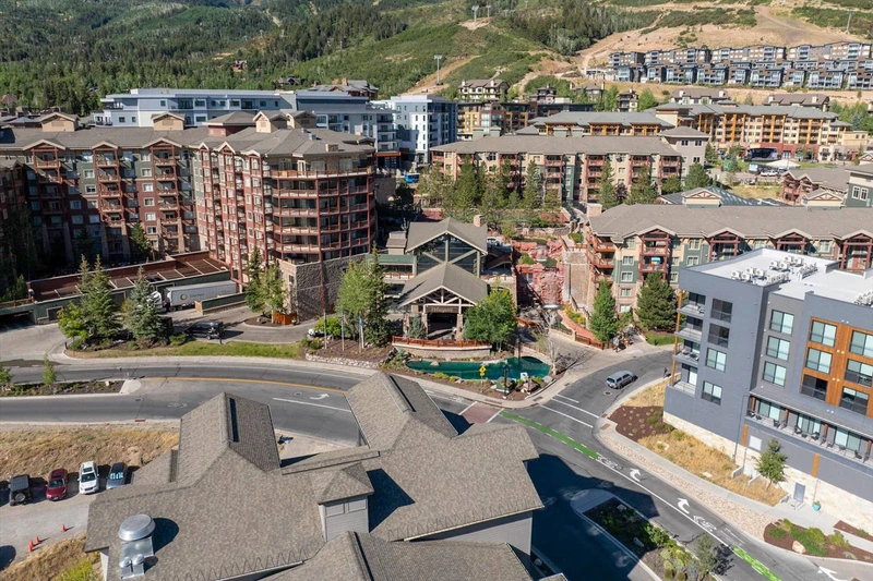 Ski-In / Ski-Out Westgate | Top Floor Designer Suite