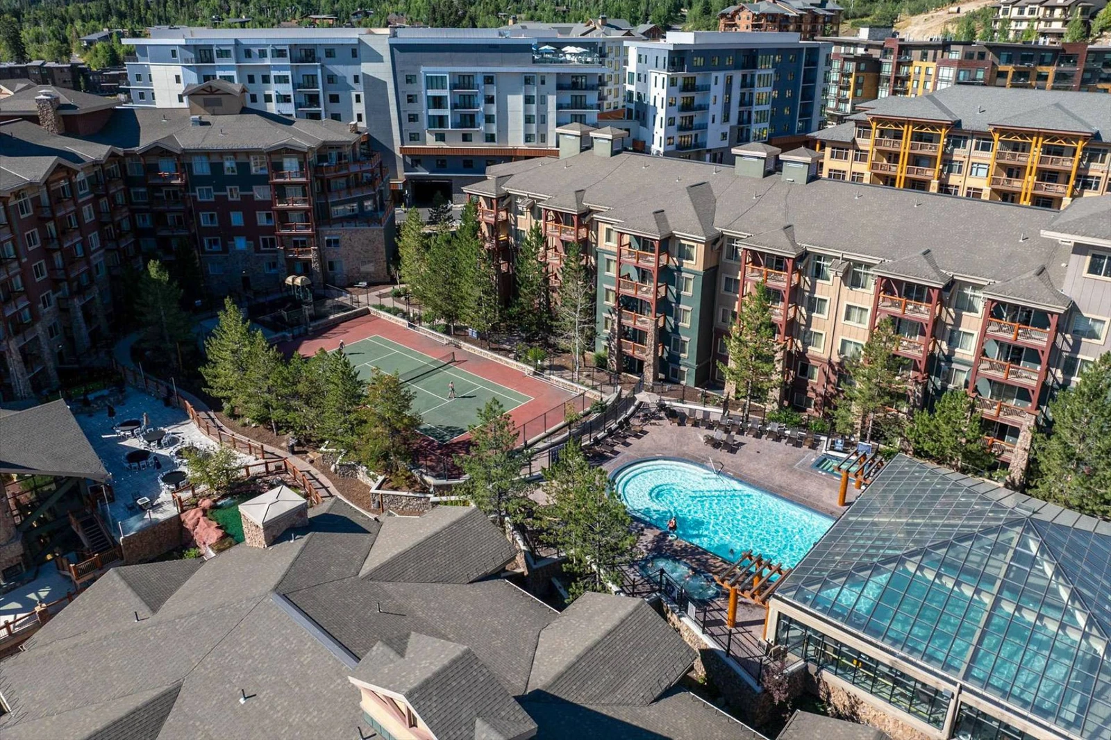 Ski-In / Ski-Out Westgate | Top Floor Designer Suite