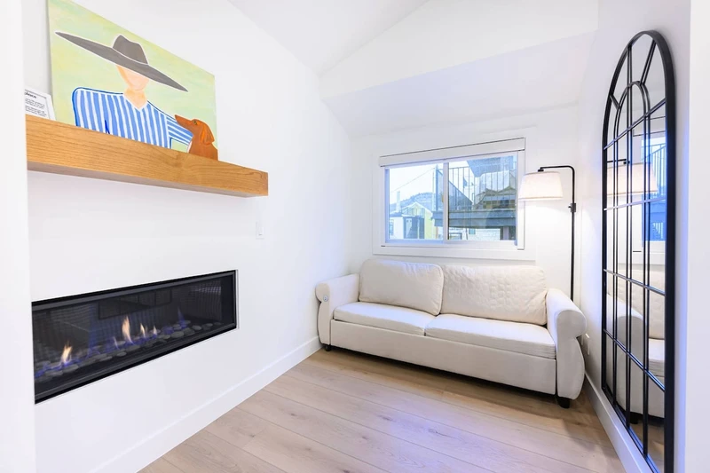 Primary Suite with storage space or seating area.