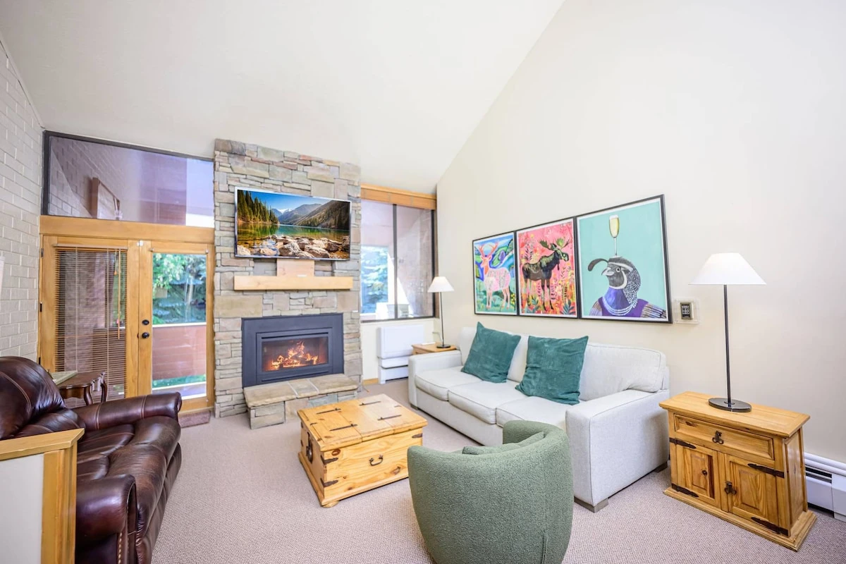 Park Ave Ski Condo | Living Room with Fireplace, HDTV and comfortable furnishings