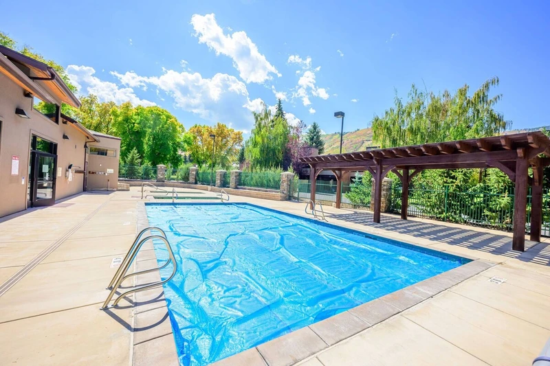 Park Ave Condos heated outdoor pool and hot tub (pool open seasonally)