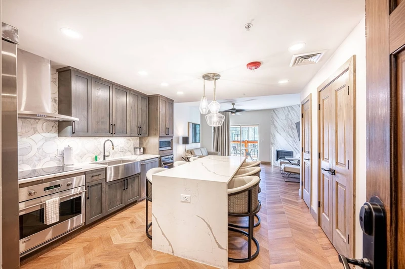 Freshly Renovated Westgate with gourmet kitchen, stainless steel appliances ||| Ski-In / Ski-Out Park City vacation rental, Westgate Park City,