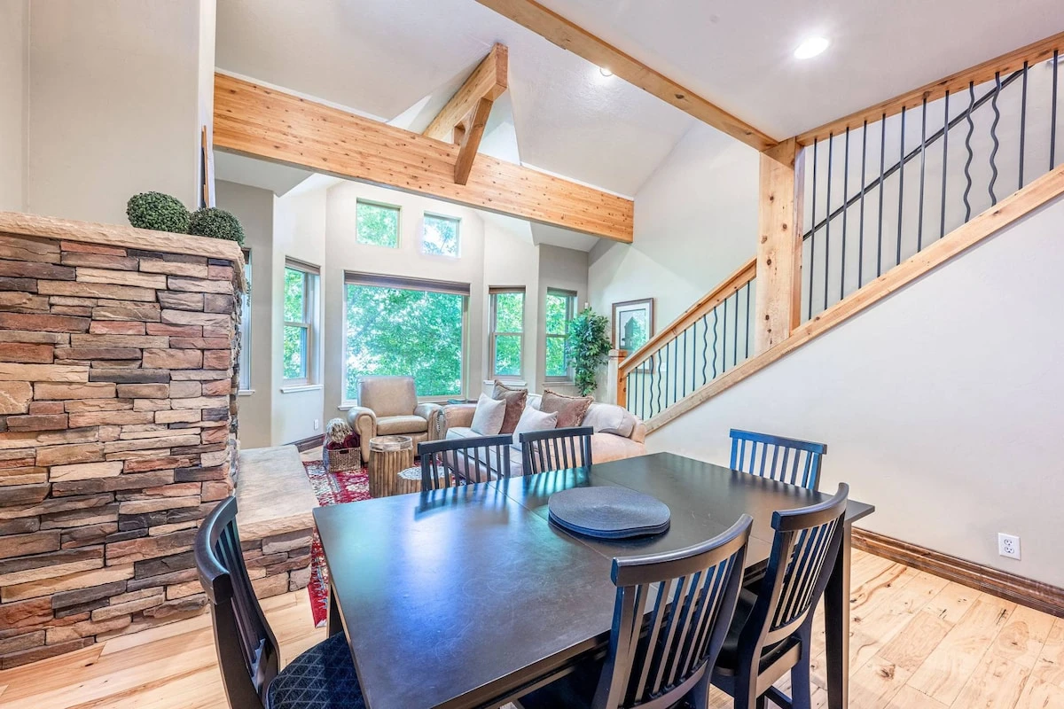 Dining area adjacent to the kitchen and living room.