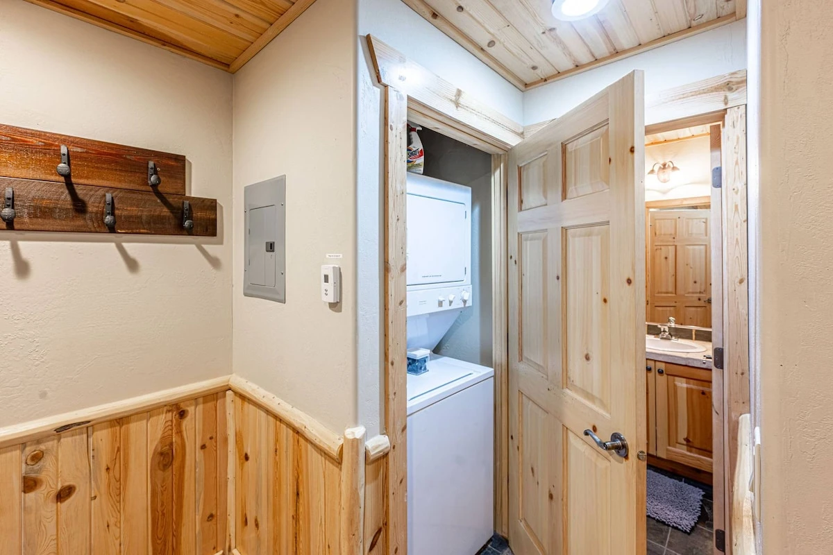 The home features a private washer and dryer that are available for guest use