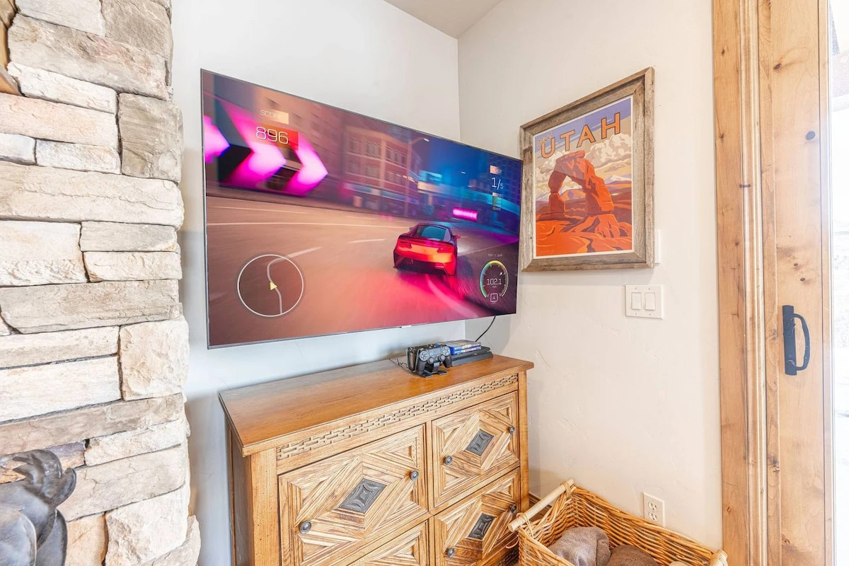 The lounge level has an Xbox and HDTV