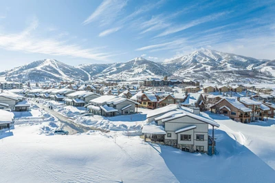 Luxury Park City home in Mayflower Lakeside just 2 minutes from Deer Valley East Village with panoramic snow-covered mountain views