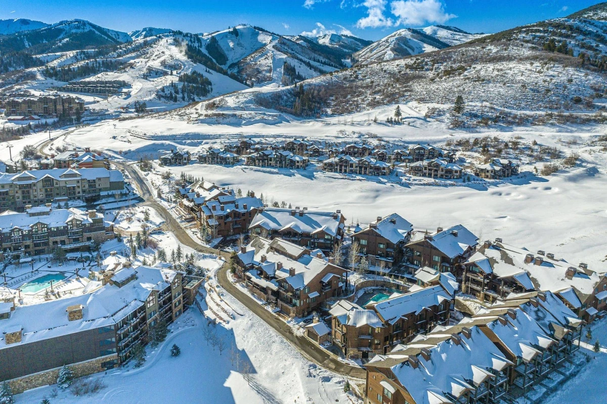 Juniper Landing is nestled in this private cove just steps from the lift