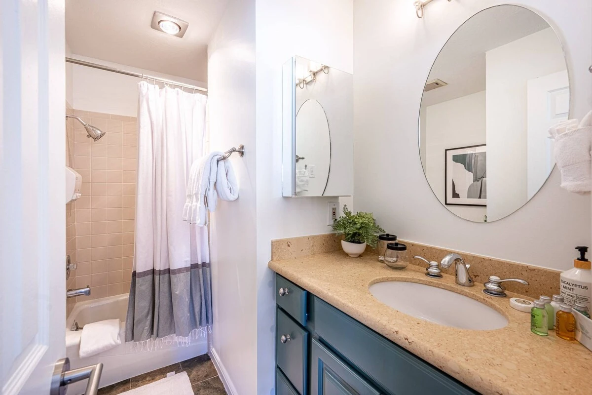 Main Street Park City Vacation Rental | Full Bathroom | Newly Renovated Park City Vacation Rental