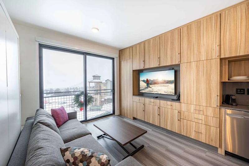 Open your 8' sliding glass door to enjoy the fresh air and views of the golf course.  The functional coffee table also turns into a table with seating