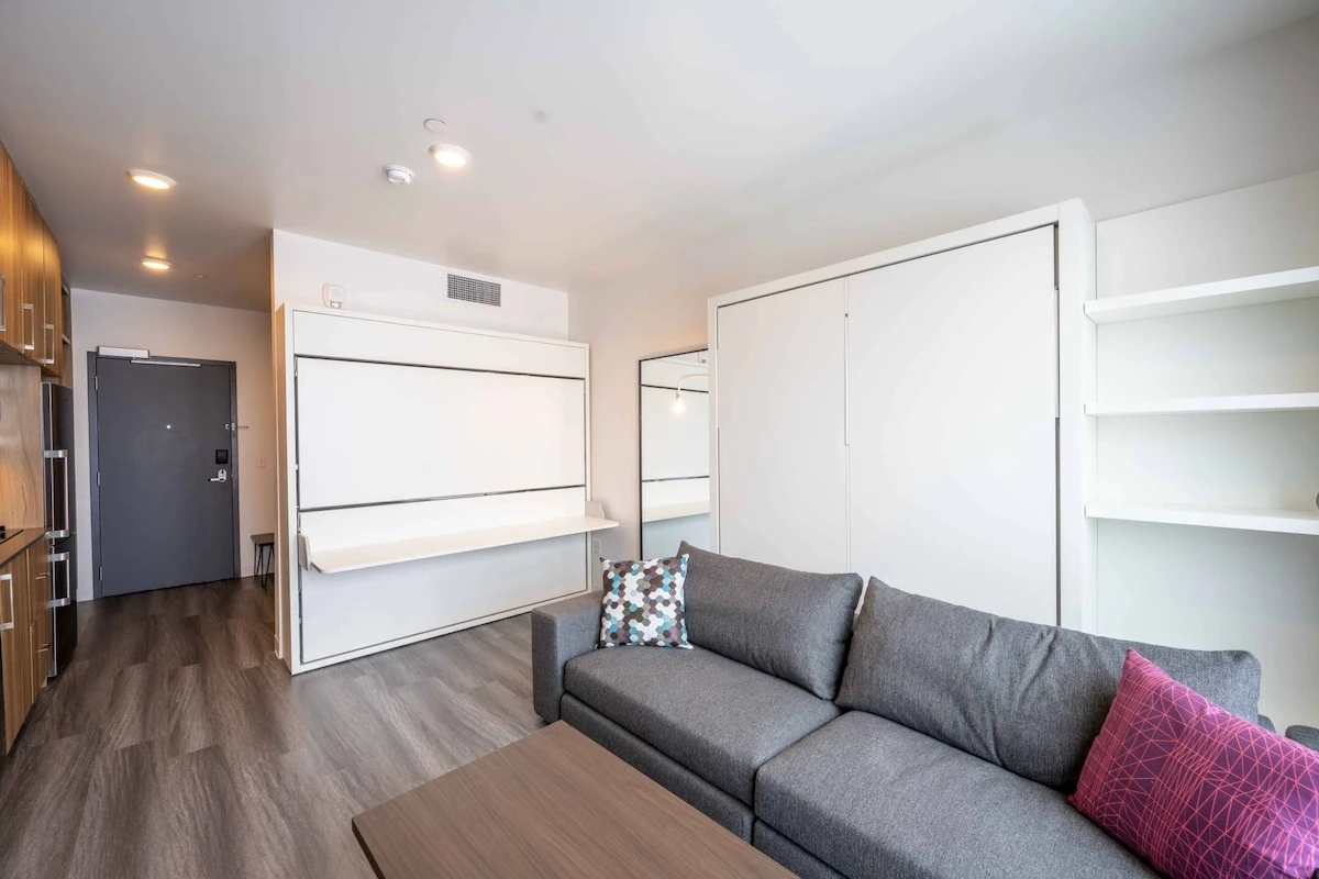 This ski in ski out resort provides the perfect place to rest and then hit the slopes, when the bunk beds are away there is even space to work on the