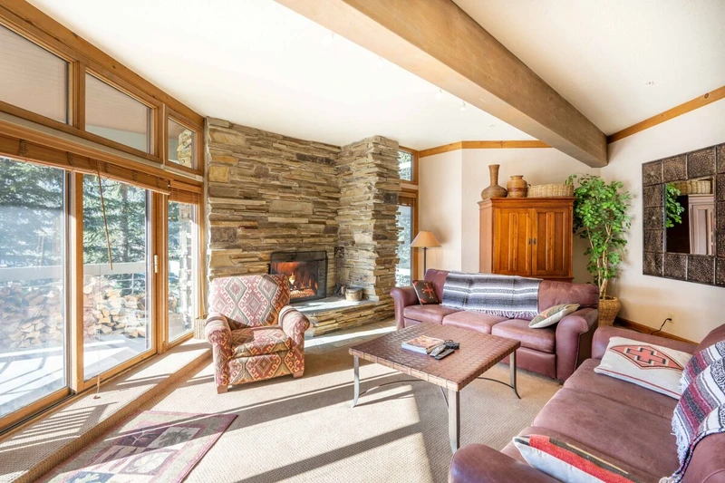 Bask in the magnificent outdoor views from the cozy living/family room.